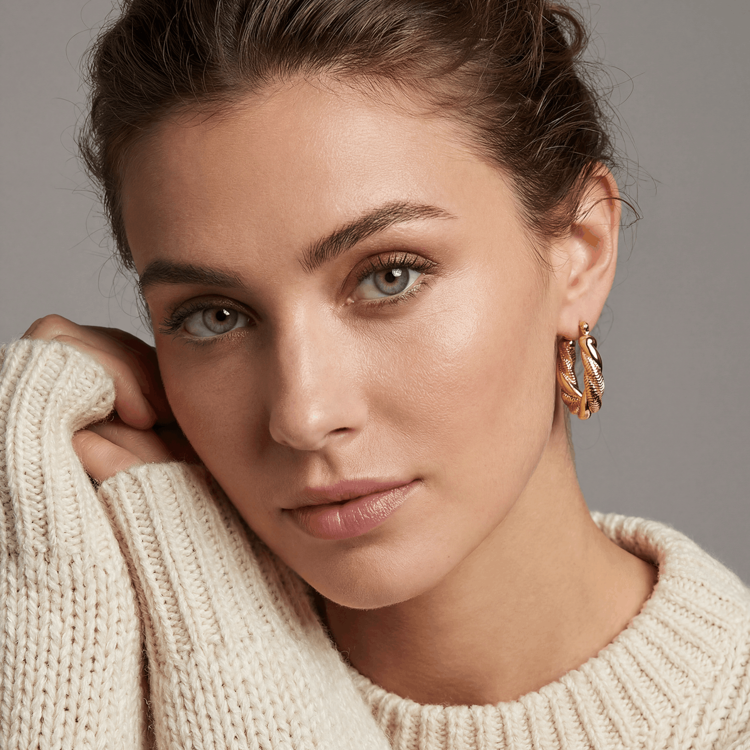 Lilly Thick Twisted Hoops Amadeus