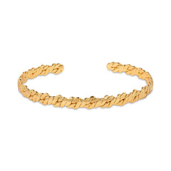 Delicately handmade to fit any wrist size, the Otto Twisted Gold bangle is designed to relfect the texture of a twisted rope. This sustainable open cuff looks great worn alone or stacked.