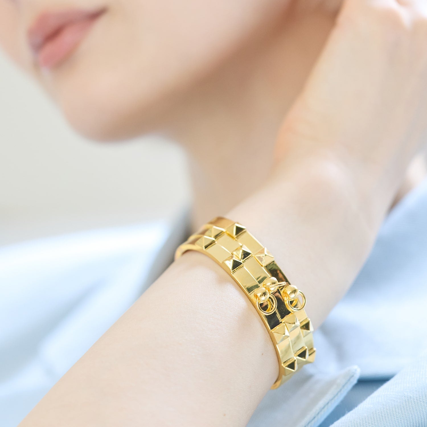 Pyramid Stud Bangle - Amadeus